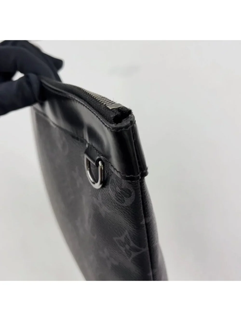 Louis Vuitton Pochette Discovery Monogram Eclipse Leather Black Clutch Silver
